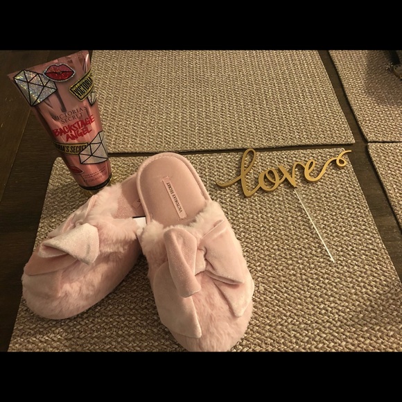 Victoria's Secret Shoes - Victoria’s secret S pink slippers & body lotion
